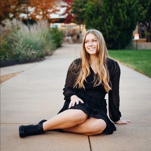 Meet your Posher, Ava